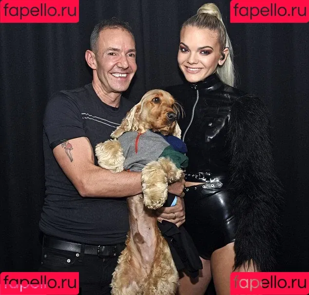 Louisa Johnson Onlyfans Photo Gallery 