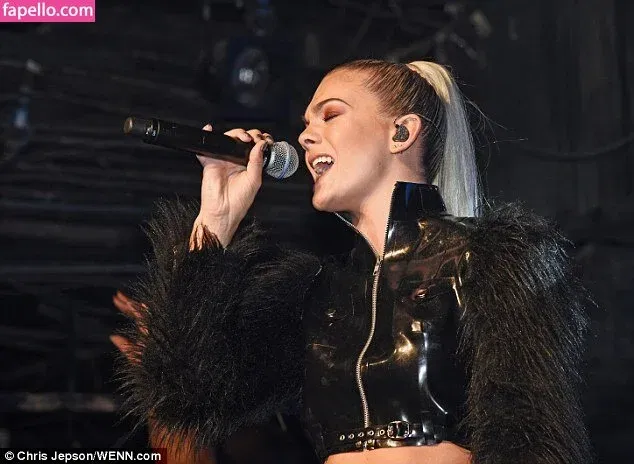 Louisa Johnson Onlyfans Photo Gallery 