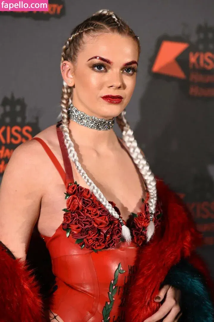 Louisa Johnson Onlyfans Photo Gallery 