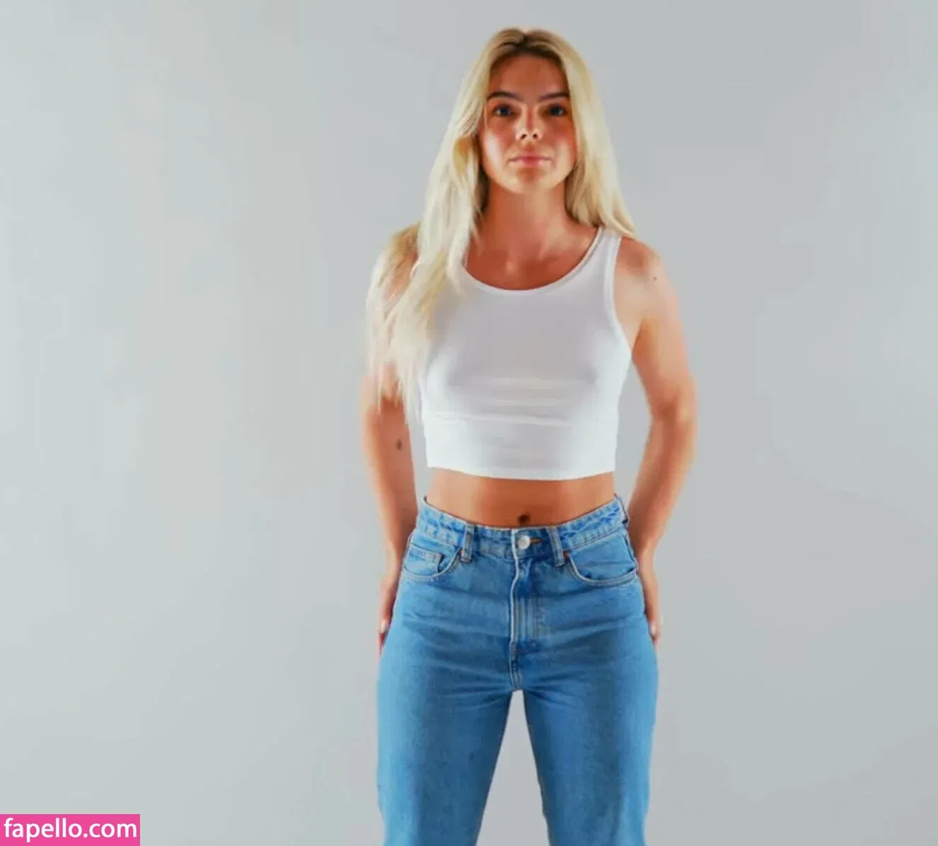 Louisa Johnson Onlyfans Photo Gallery 