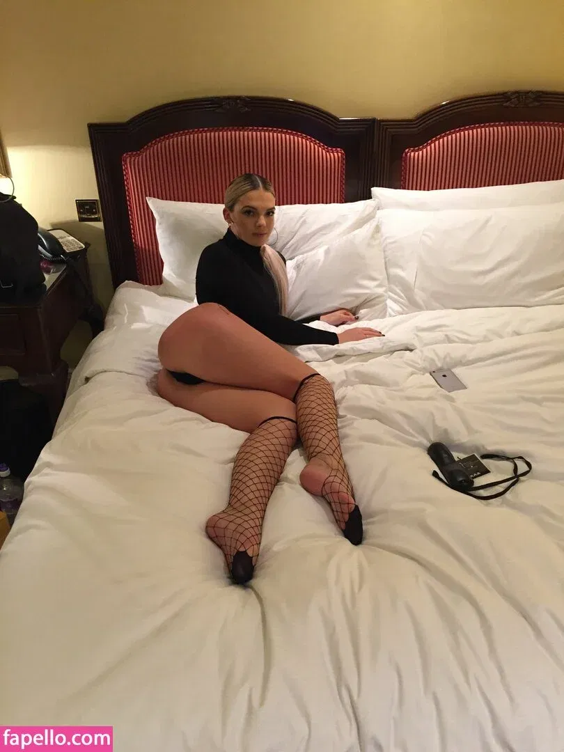 Louisa Johnson Onlyfans Photo Gallery 