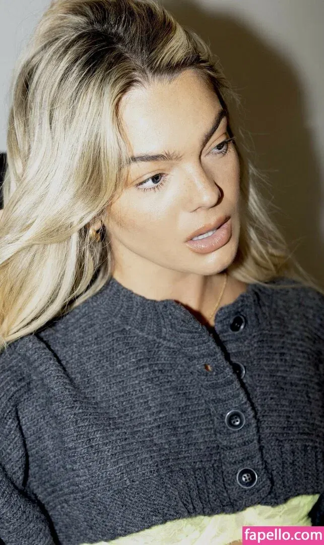 Louisa Johnson Onlyfans Photo Gallery 