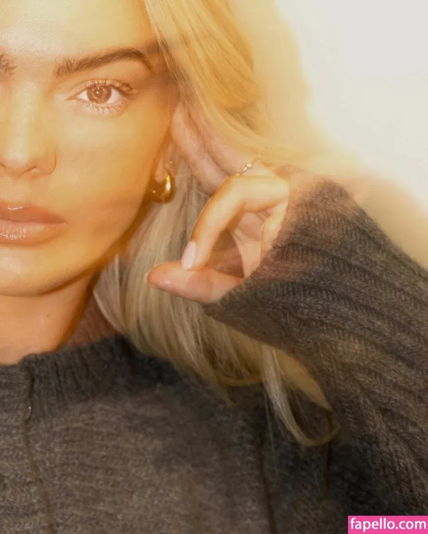 Louisa Johnson Onlyfans Photo Gallery 