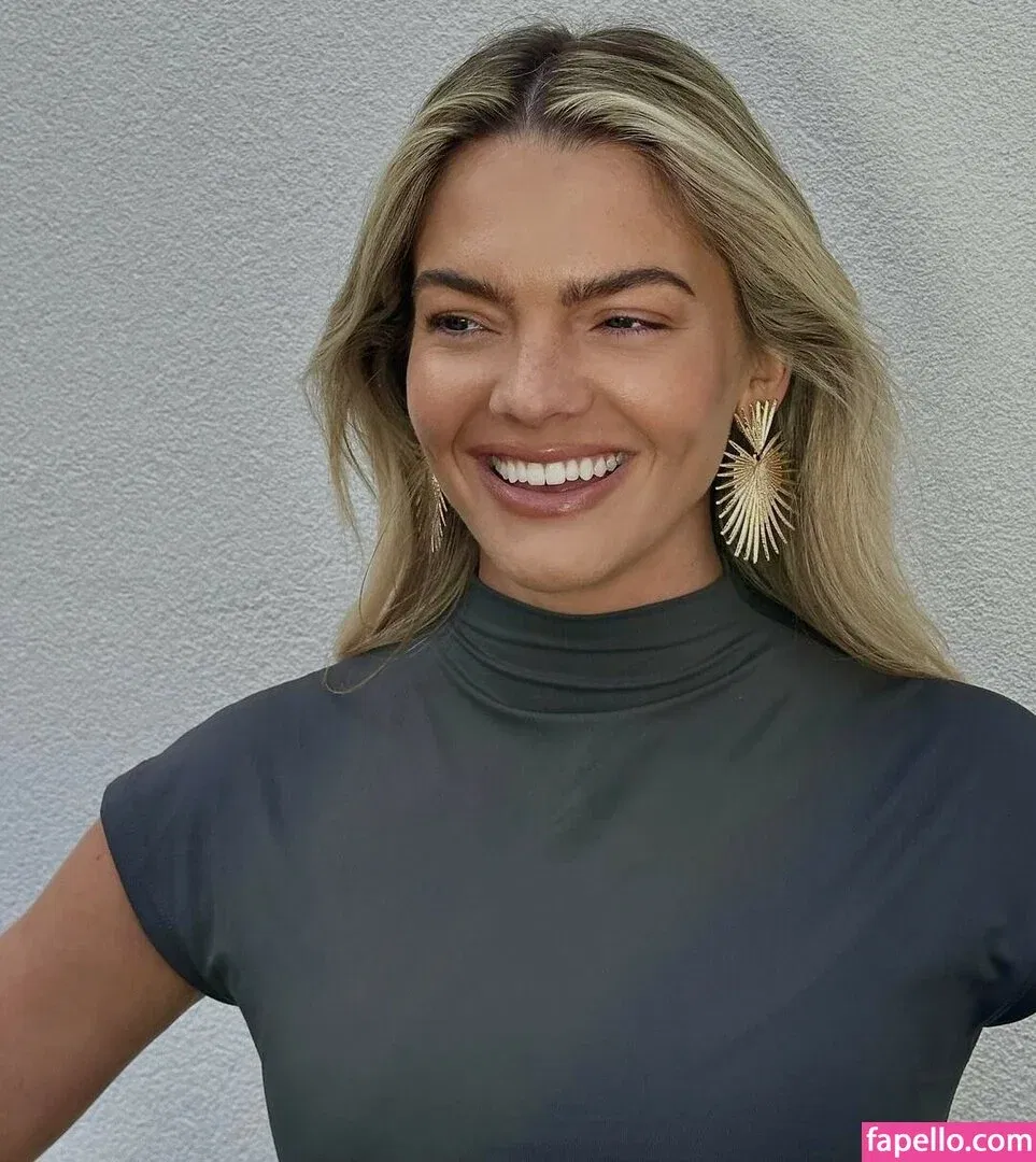 Louisa Johnson Onlyfans Photo Gallery 