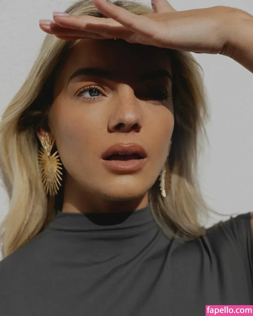 Louisa Johnson Onlyfans Photo Gallery 