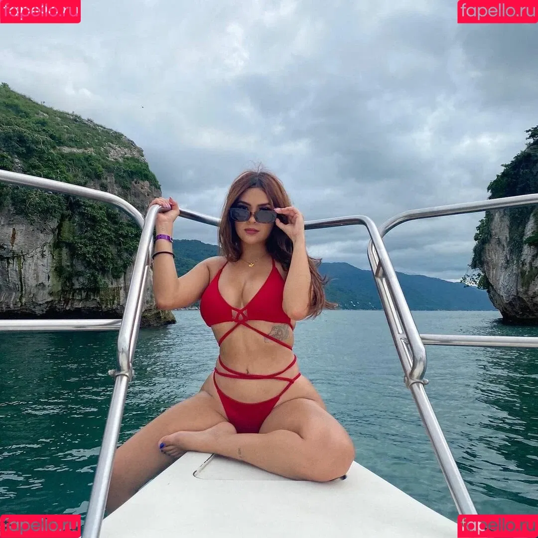 AriGameplays Onlyfans Photo Gallery 
