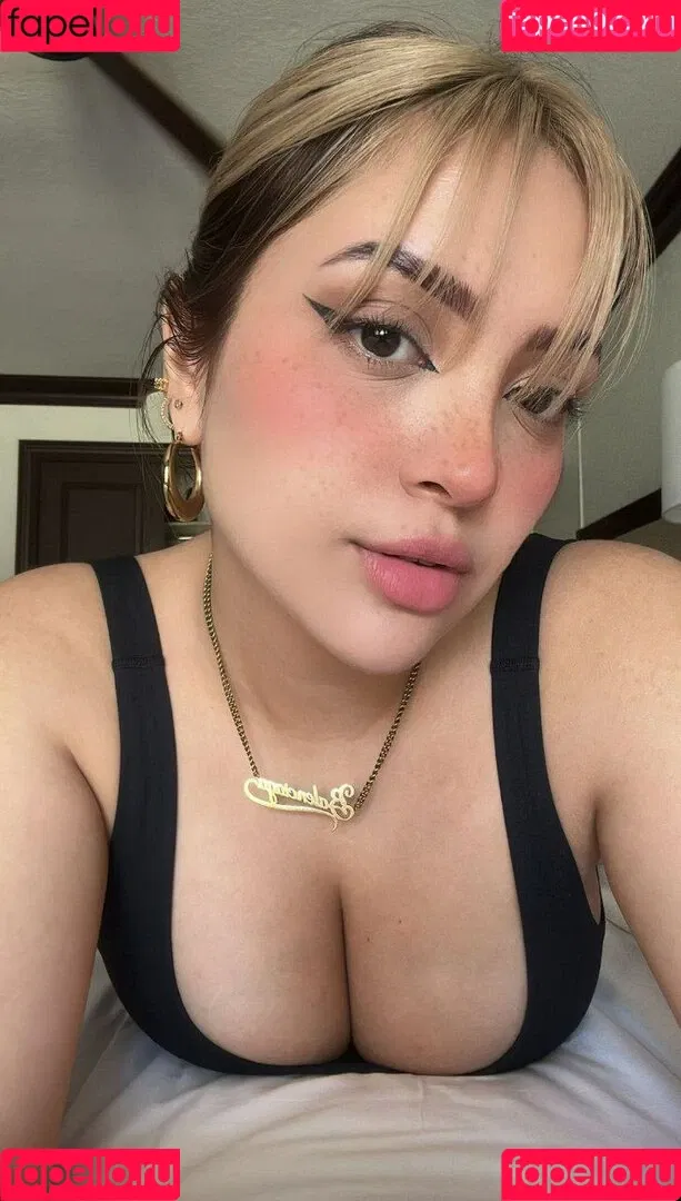 AriGameplays Onlyfans Photo Gallery 