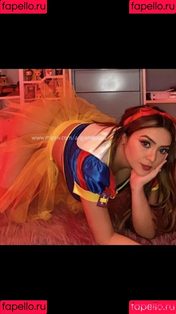 AriGameplays Onlyfans Photo Gallery 