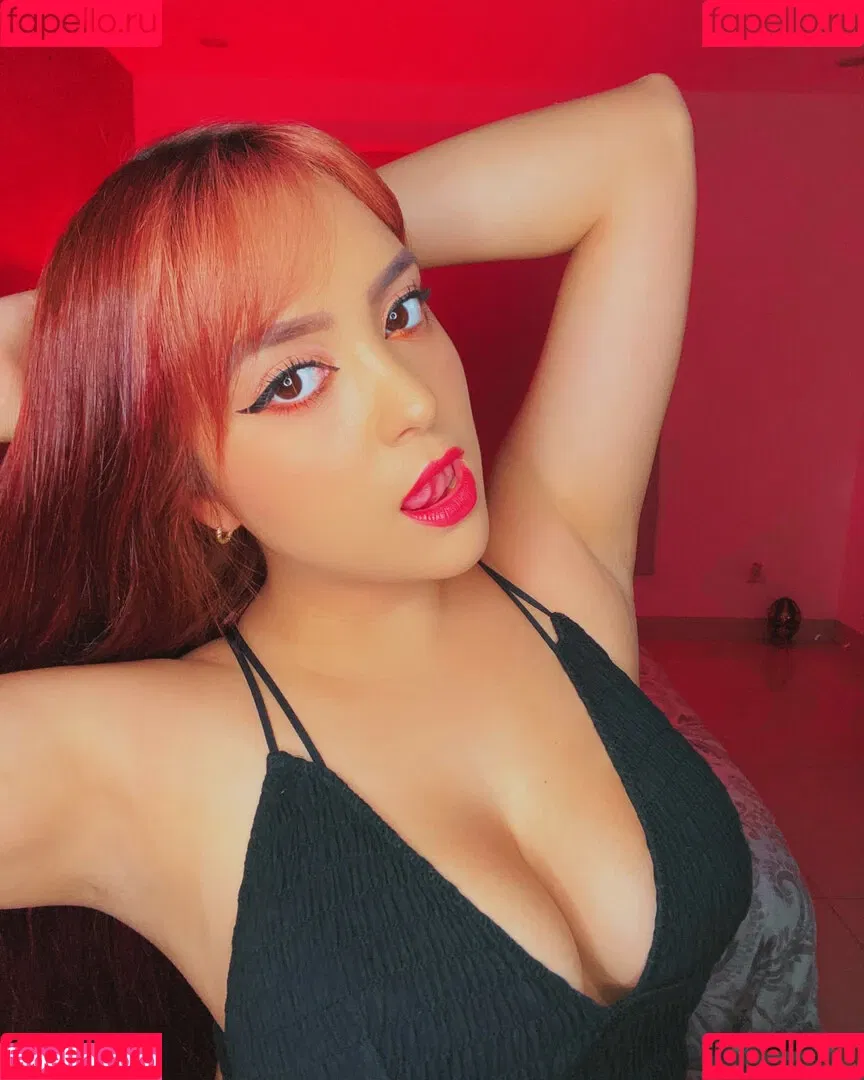 AriGameplays Onlyfans Photo Gallery 