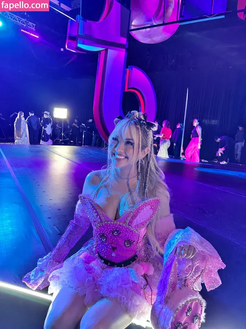 AriGameplays Onlyfans Photo Gallery 