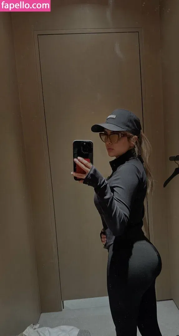 AriGameplays Onlyfans Photo Gallery 