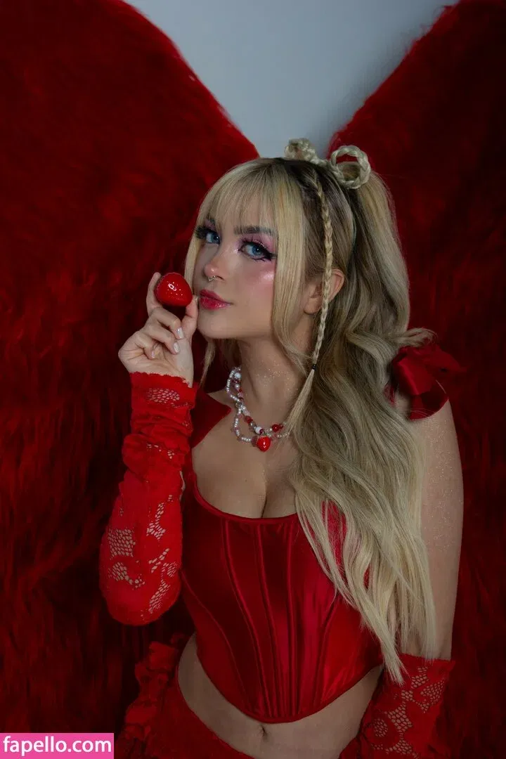 AriGameplays Onlyfans Photo Gallery 