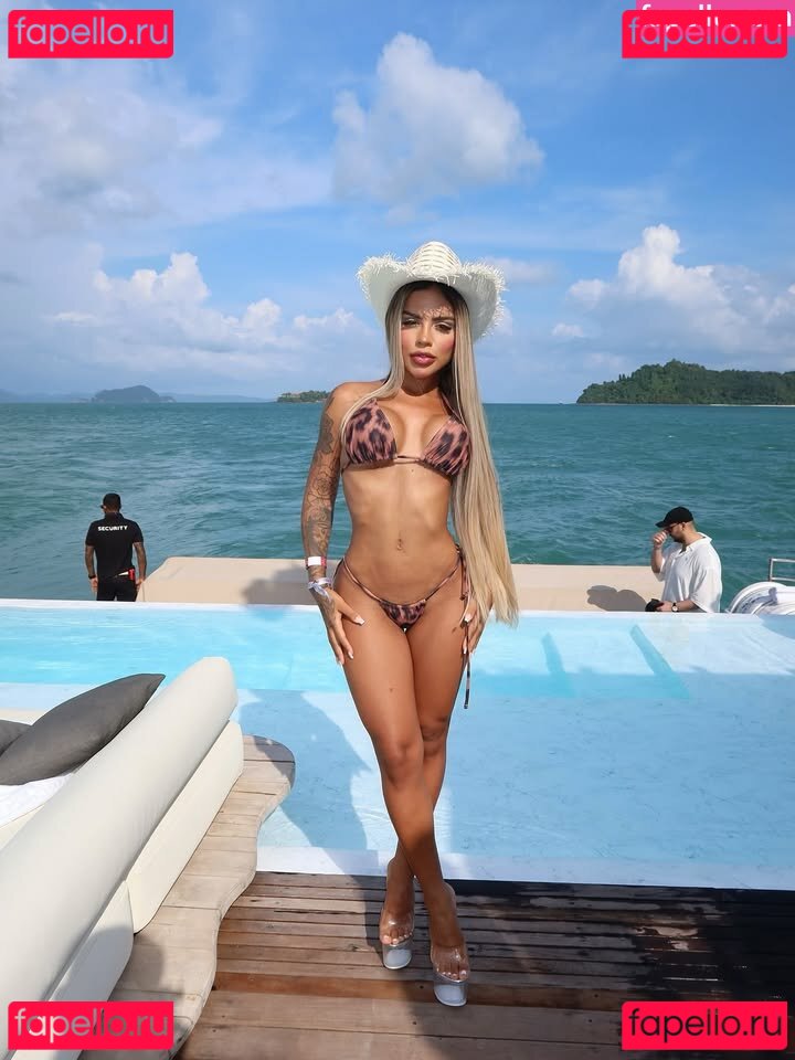 Lays Peace Nude Onlyfans Photo 11