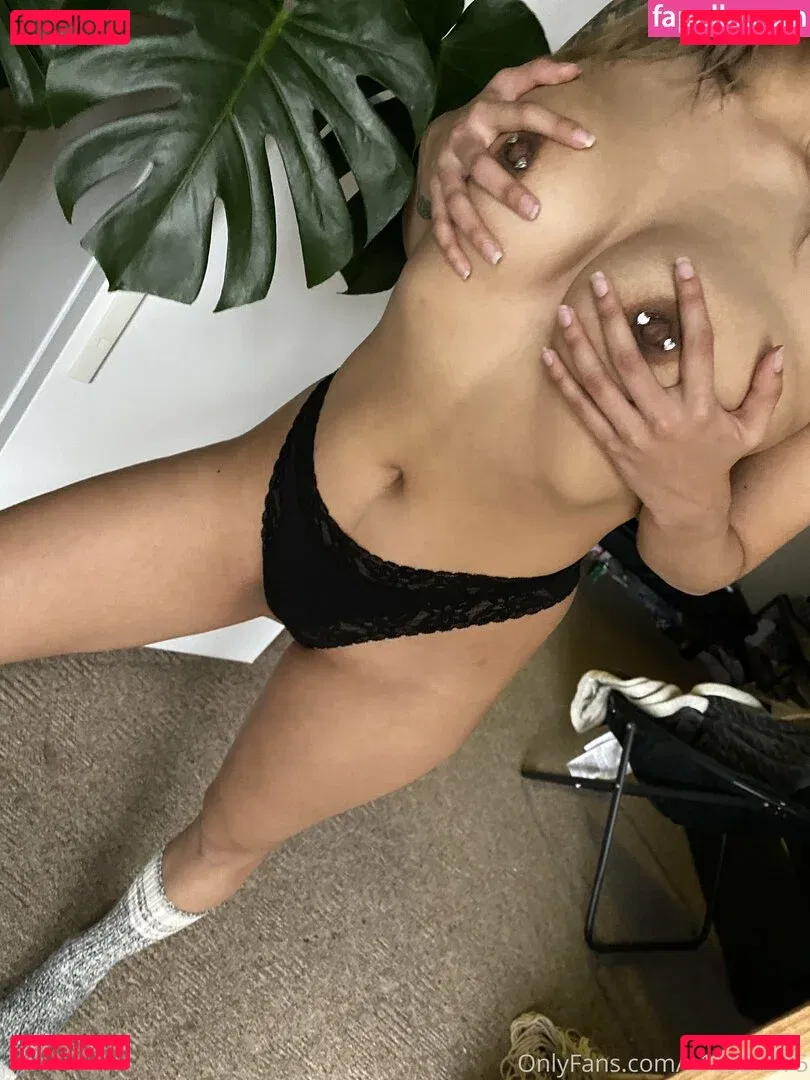 Honeyamateur Onlyfans Photo Gallery 