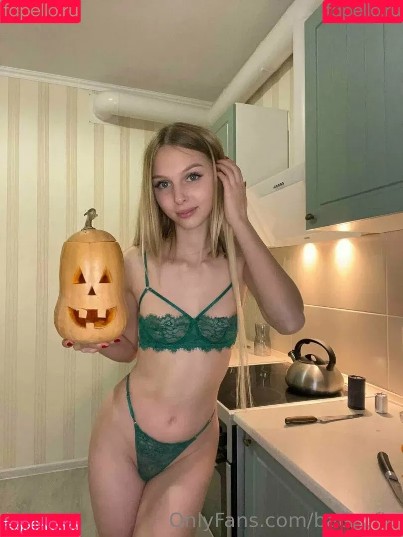 sofiaaaparker Onlyfans Photo Gallery 