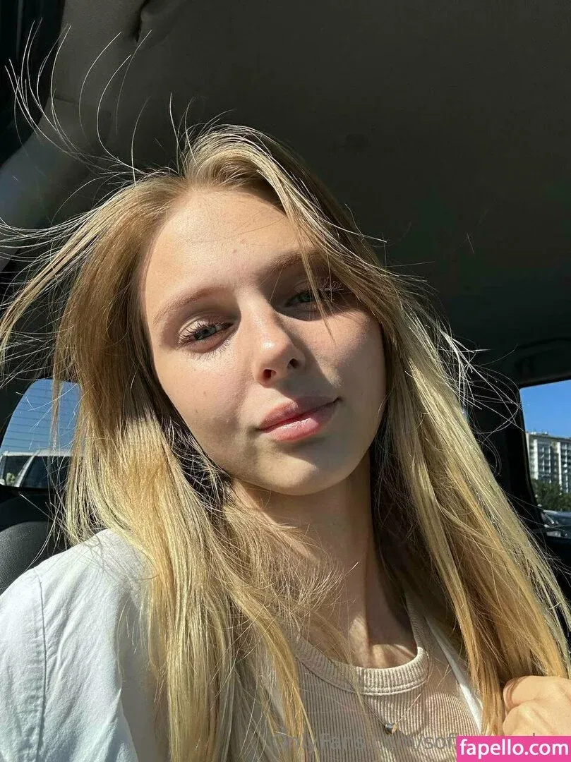 sofiaaaparker Onlyfans Photo Gallery 