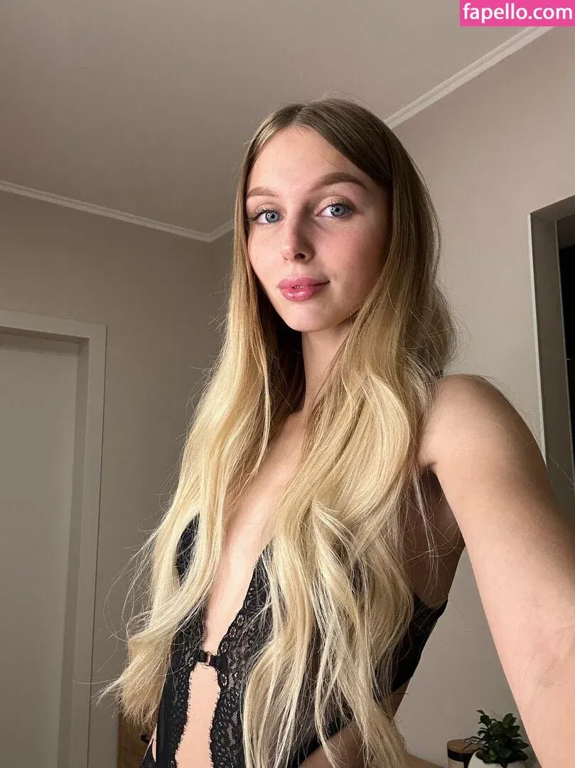 sofiaaaparker Onlyfans Photo Gallery 