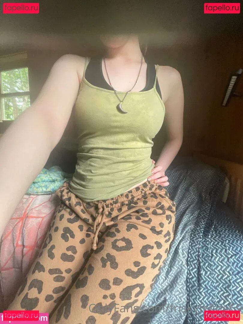 friskyfeline69 Onlyfans Photo Gallery 