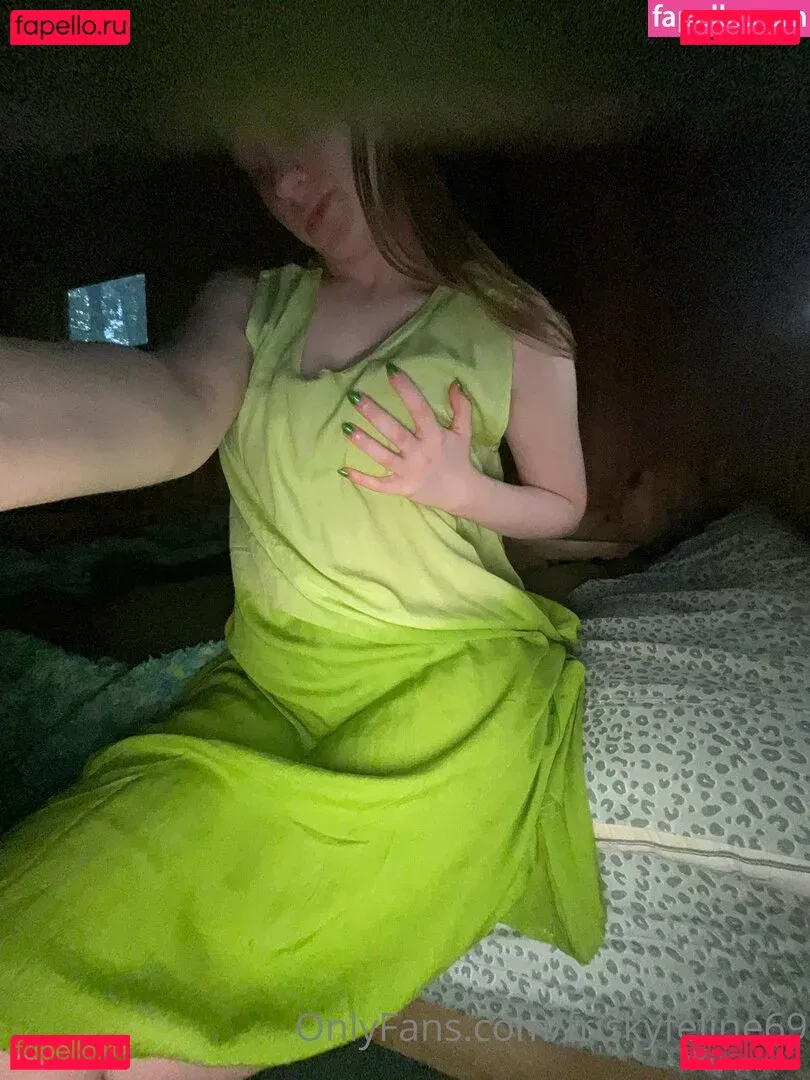 friskyfeline69 Onlyfans Photo Gallery 