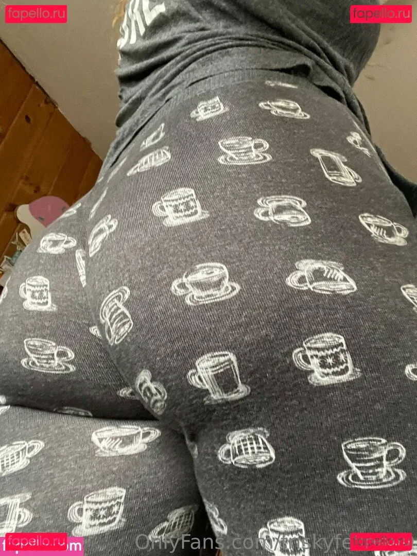 friskyfeline69 Onlyfans Photo Gallery 