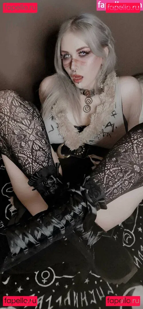 blackthornwitch Onlyfans Photo Gallery 