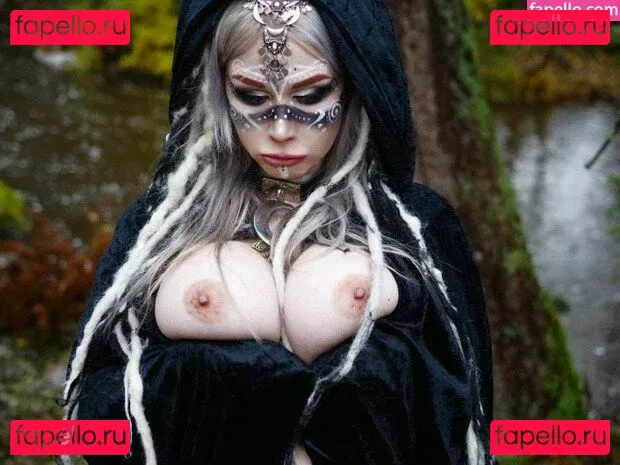 blackthornwitch Onlyfans Photo Gallery 