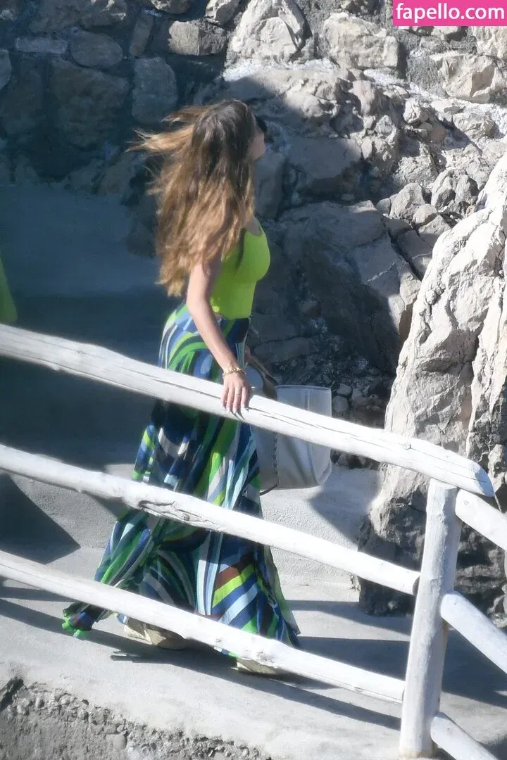 Sofia Vergara Onlyfans Photo Gallery 