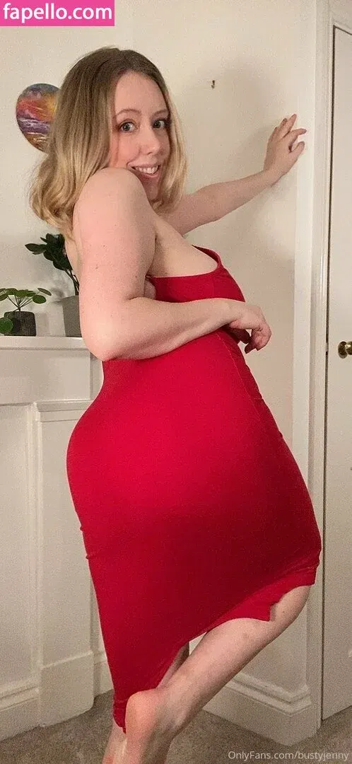 bustylily Onlyfans Photo Gallery 