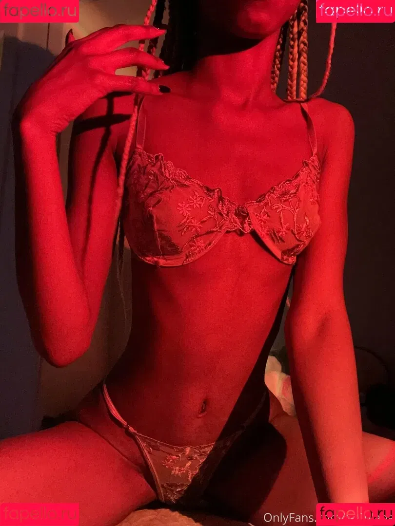 mymelodyirl Onlyfans Photo Gallery 