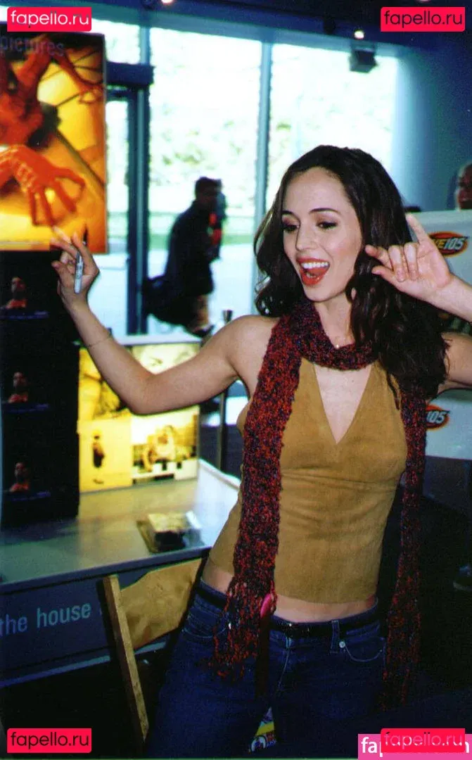 Eliza Dushku Onlyfans Photo Gallery 