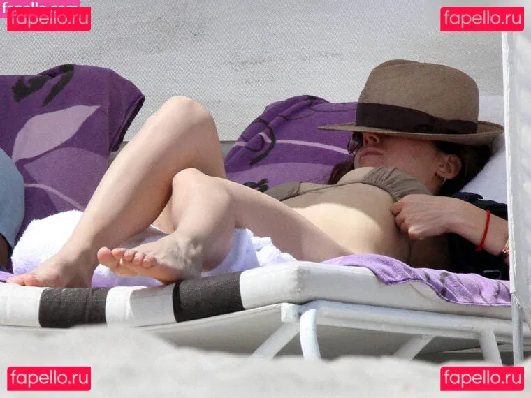 Eliza Dushku Onlyfans Photo Gallery 