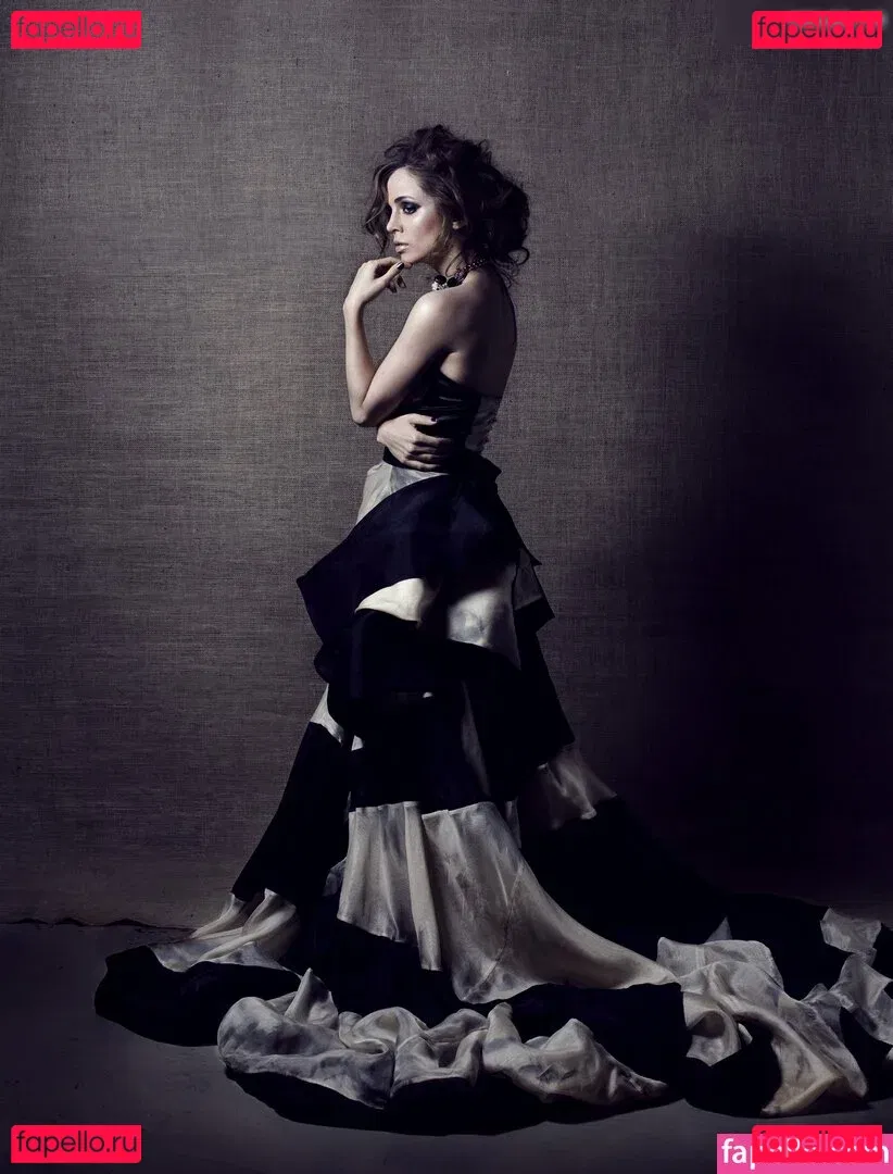 Eliza Dushku Onlyfans Photo Gallery 