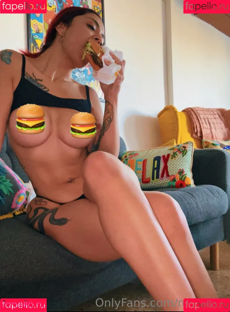 Queen Red Onlyfans Photo Gallery 