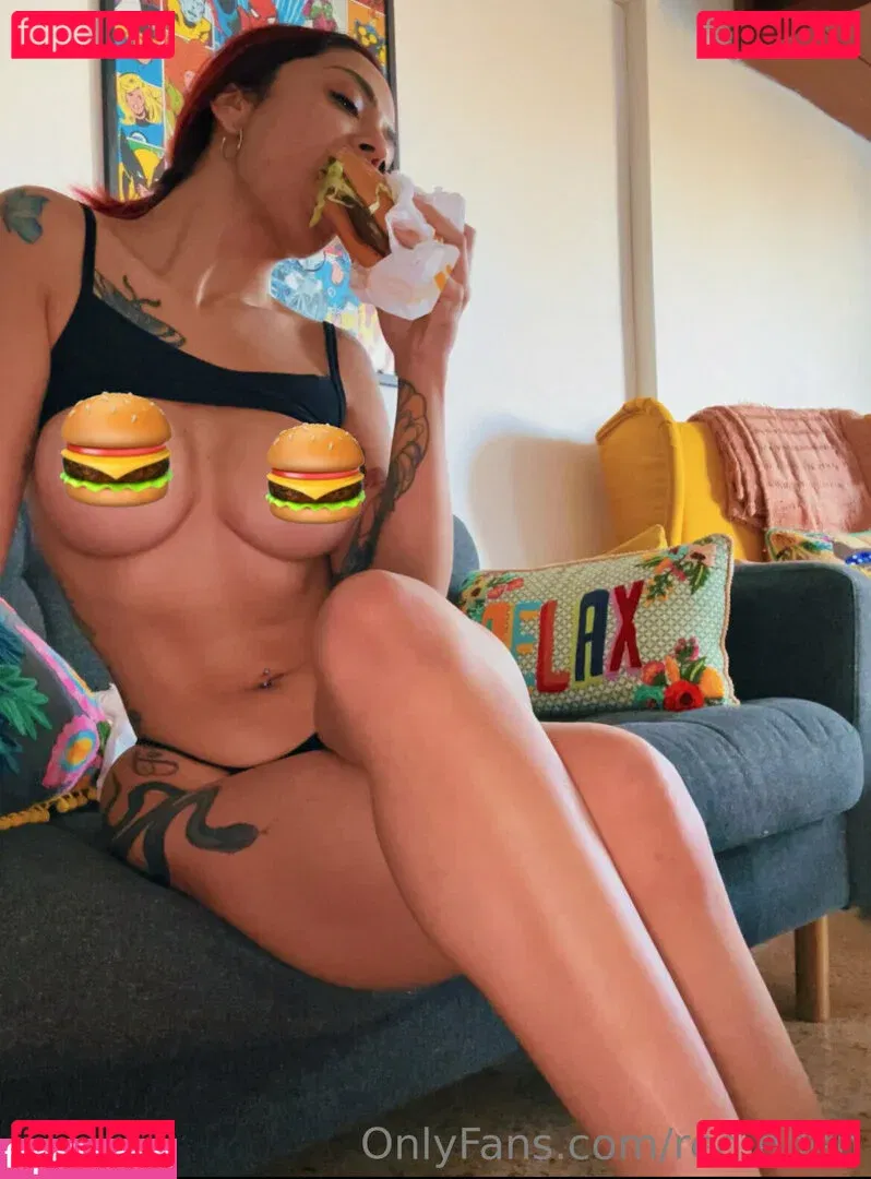 Queen Red Onlyfans Photo Gallery 