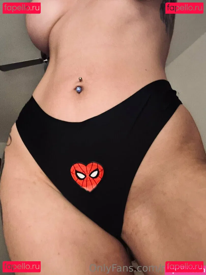 Queen Red Onlyfans Photo Gallery 