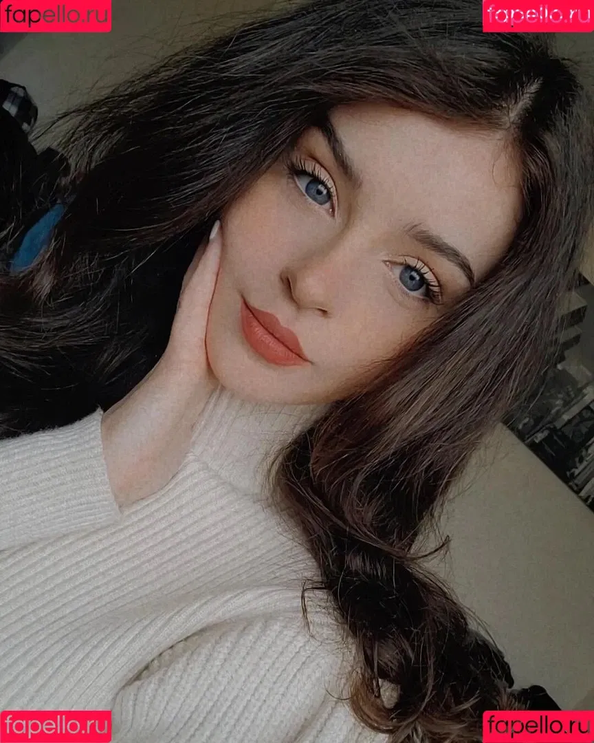 Chloe Lockley Onlyfans Photo Gallery 