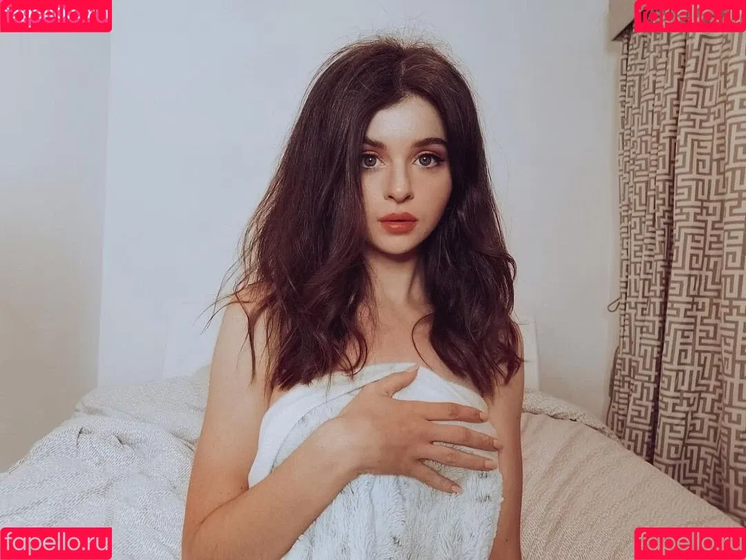 Chloe Lockley Onlyfans Photo Gallery 
