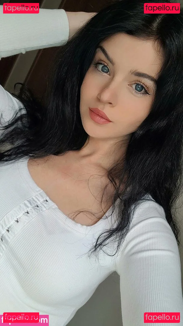 Chloe Lockley Onlyfans Photo Gallery 