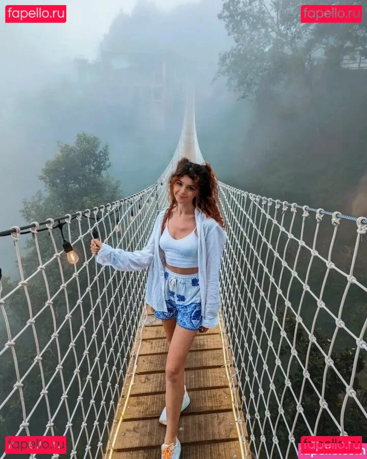 Chloe Lockley Onlyfans Photo Gallery 