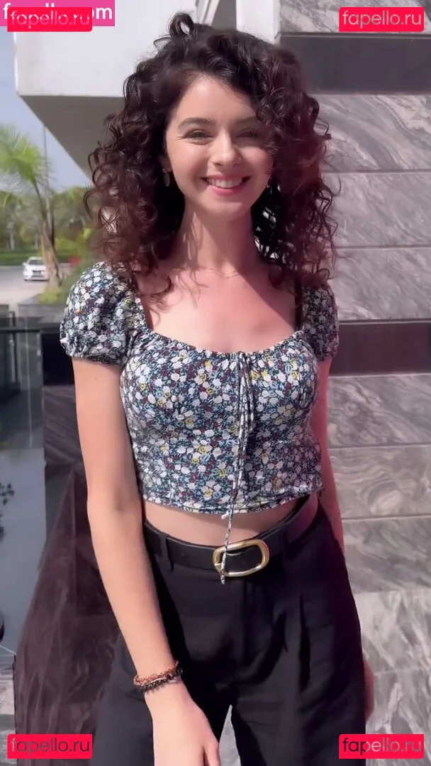 Chloe Lockley Onlyfans Photo Gallery 