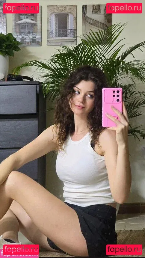 Chloe Lockley Onlyfans Photo Gallery 