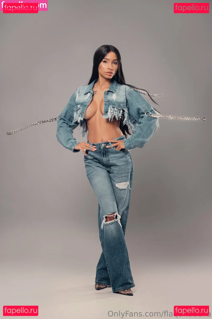 flaquitabella Onlyfans Photo Gallery 