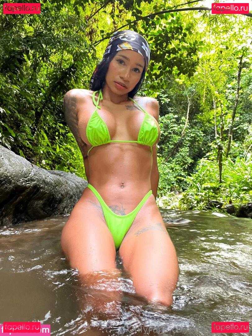 flaquitabella Onlyfans Photo Gallery 