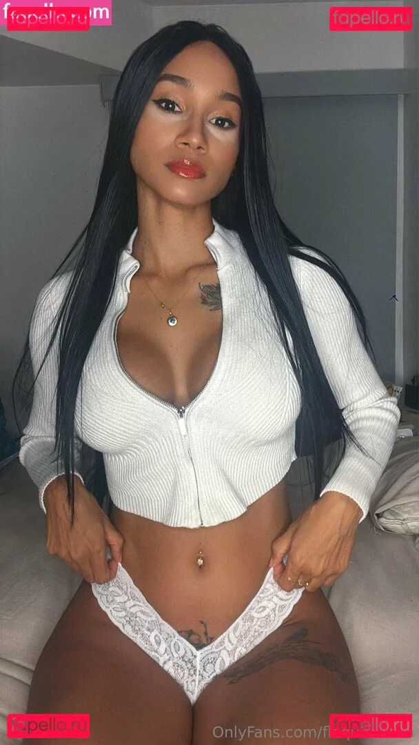 flaquitabella Onlyfans Photo Gallery 