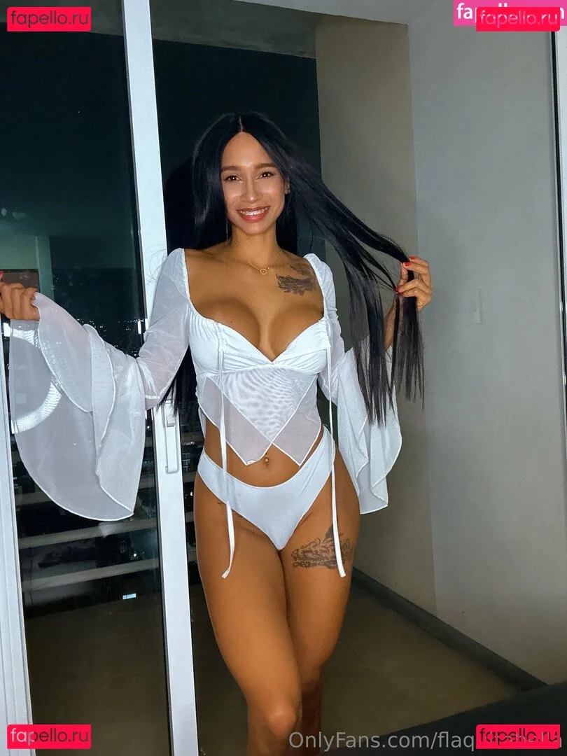 flaquitabella Onlyfans Photo Gallery 