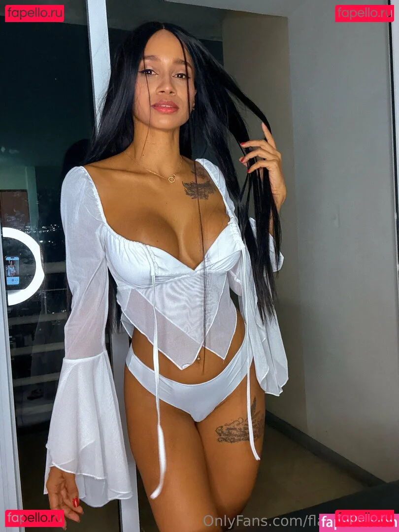 flaquitabella Onlyfans Photo Gallery 