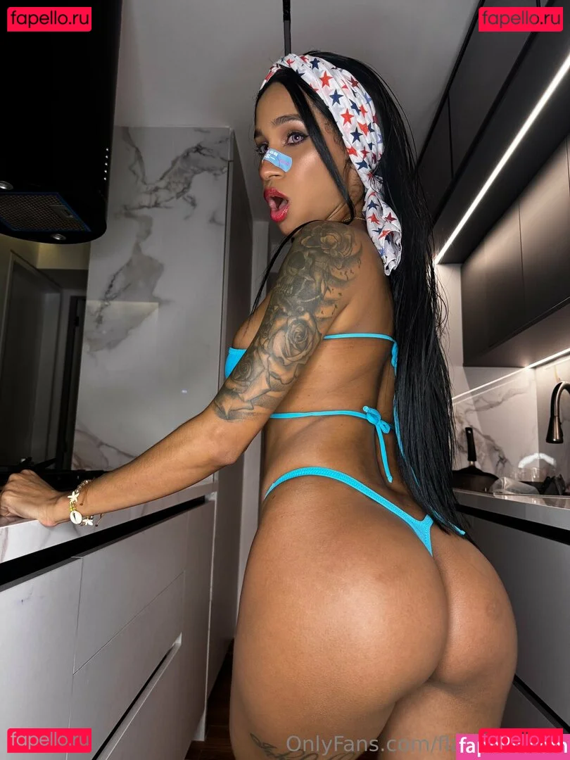 flaquitabella Onlyfans Photo Gallery 