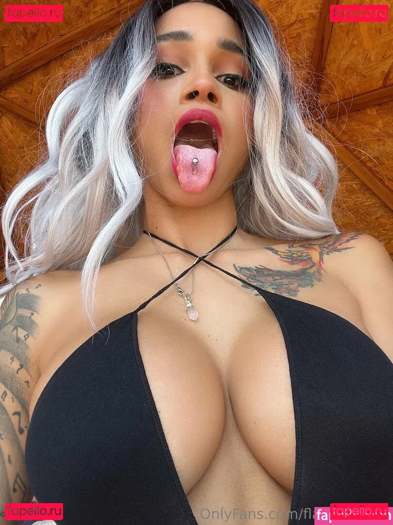 flaquitabella Onlyfans Photo Gallery 