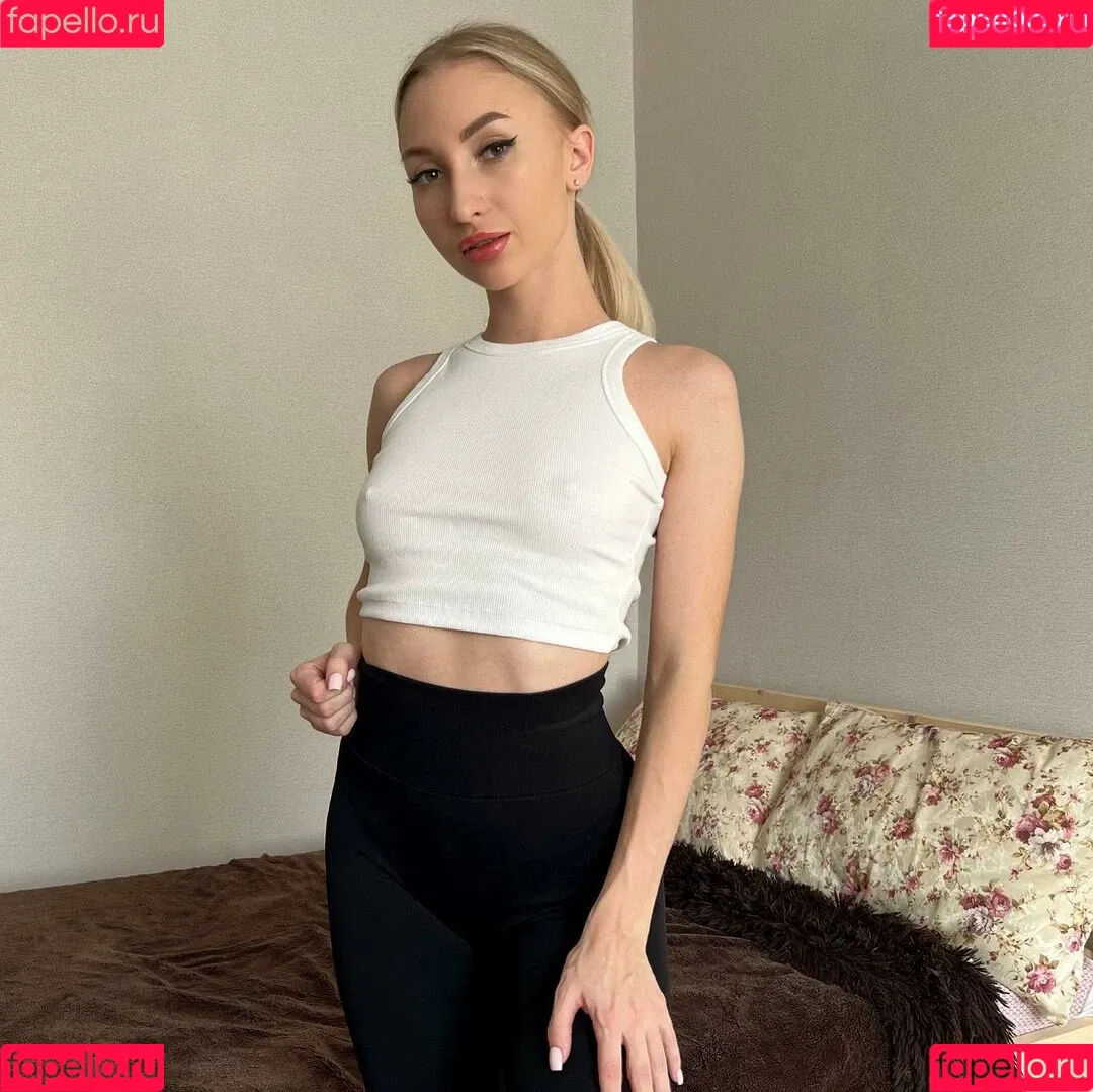 Alferova_n_ Onlyfans Photo Gallery 