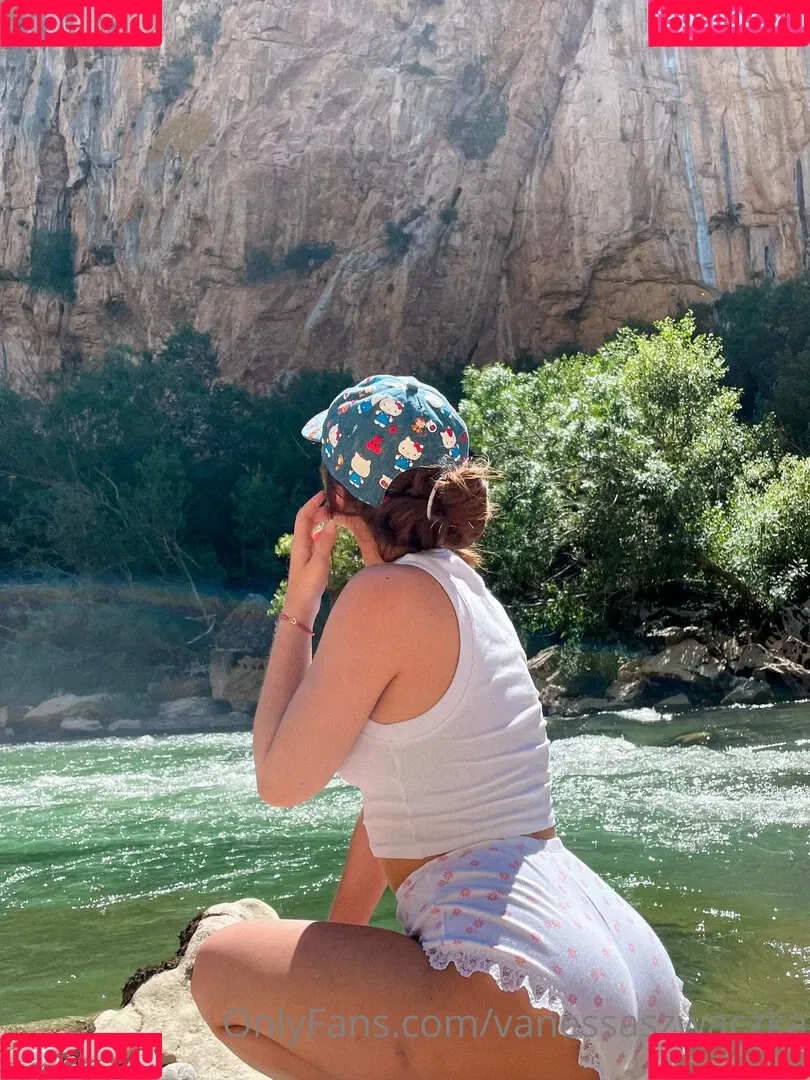 vanessaszwaczka Onlyfans Photo Gallery 